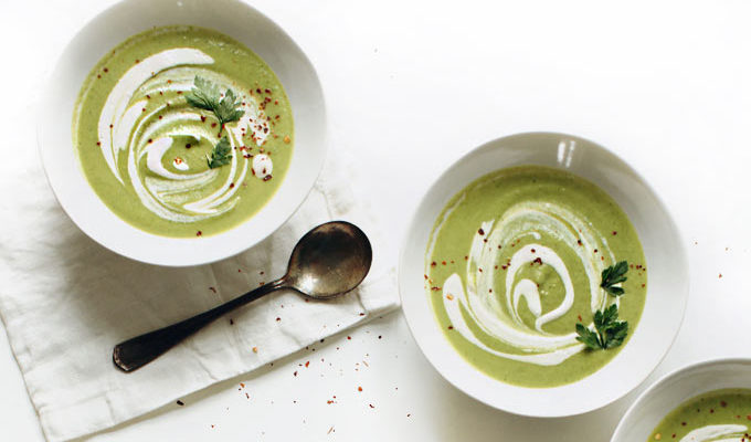 Cream of Broccoli and Cashew Soup